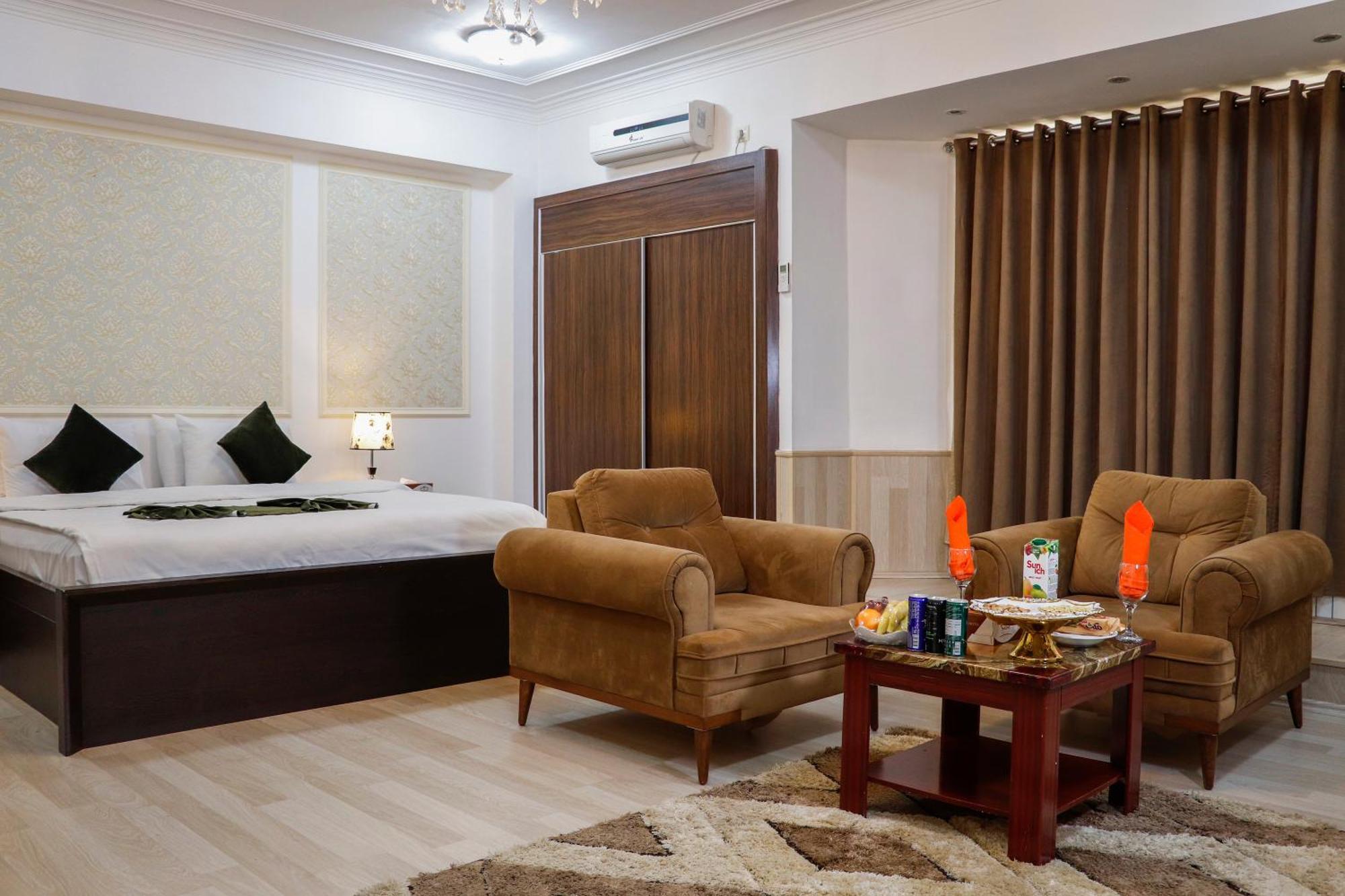 Arg Hotel Herat Exterior foto