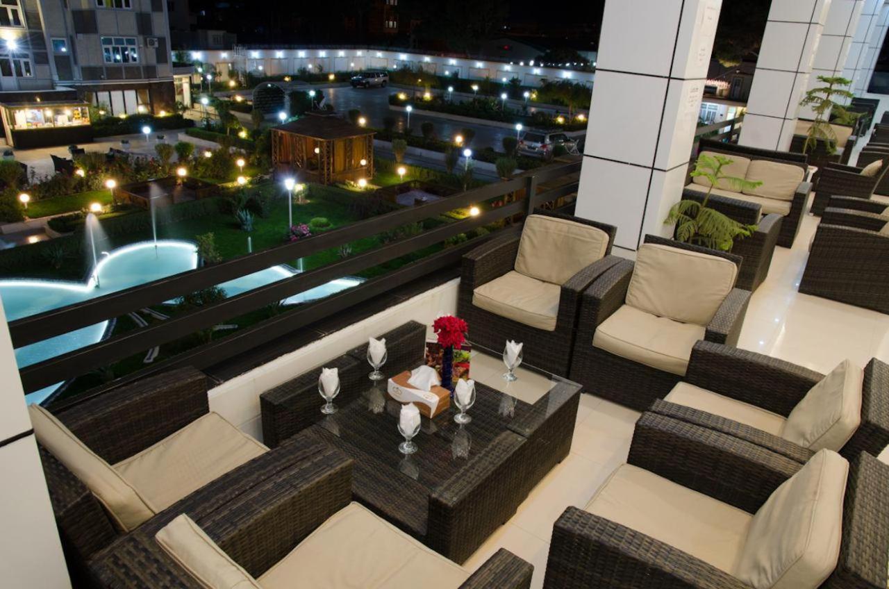 Arg Hotel Herat Exterior foto