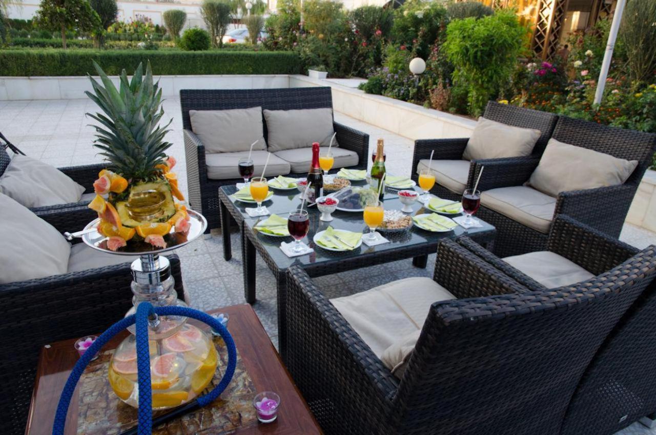 Arg Hotel Herat Exterior foto